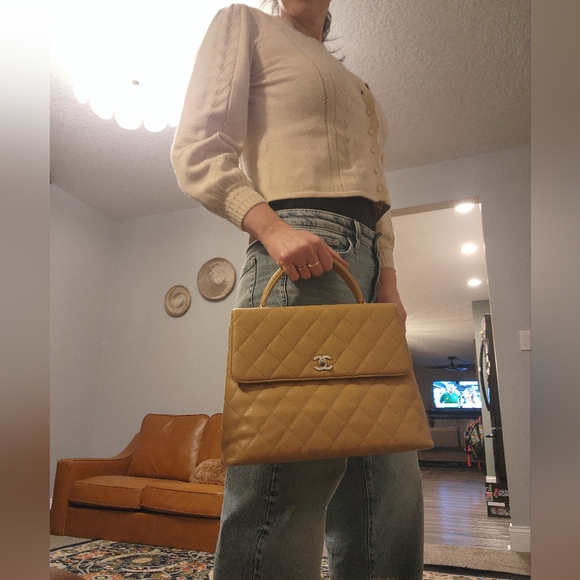 Vintage Chanel Kelly Top Handle Cavier Biege SHW (2001) - Picture 6 of 16